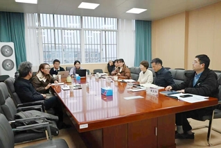 南京大学公共政策研究院孔繁斌院...